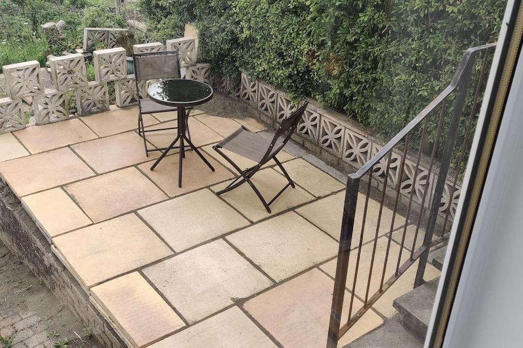 Kinghorn - Private Room, Own Entrance, Ensuite, Sunroom & Views Exteriör bild